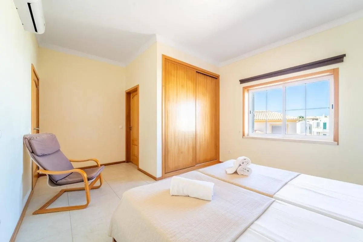 Villa Gale Guia  Portugalsko